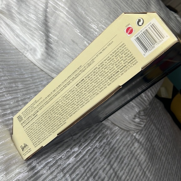 KEN & BARBIE AS ROMEO AND JULIETTE 1st IN A SERIES, TOGETHER FOREVER COLLECTION - Picture 9 of 15